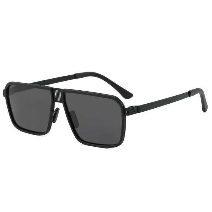 Women's fashionable sunglasses in a modern, square design Bowlift