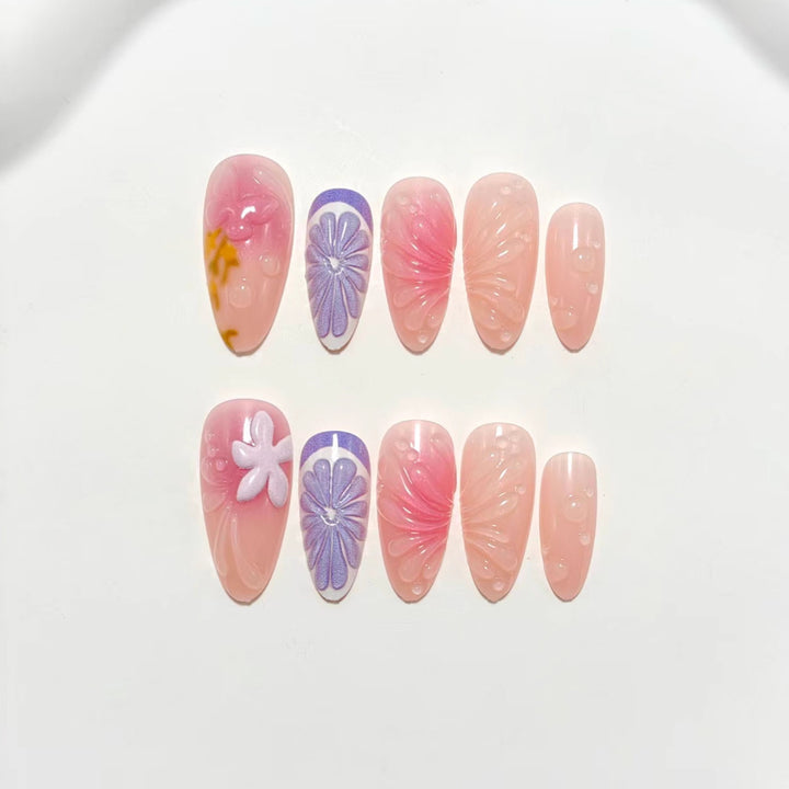 Artificial nail set with floral design and 3D effects Bowlift