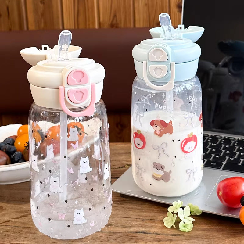 Women's drinking bottle with animal motifs and healthy fruit insert system Bowlift