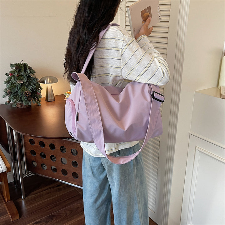Versatile All-Season Travel Duffle Bag
