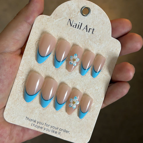 Artistic Press-On Nail Kit with Floral Accents Bowlift