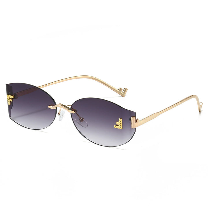 Elegant Winged Sunglasses Bowlift