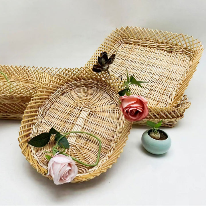 Women's rectangular basket made of woven natural material Bowlift