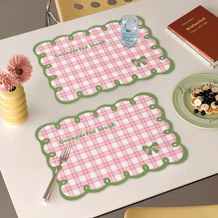 Scalloped Edge Dining Table Mat