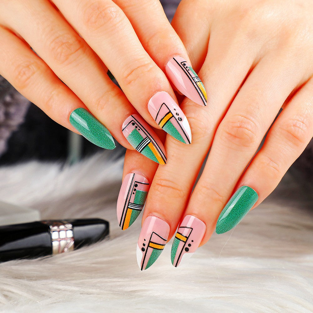 Creative design artificial nails with piano keys motif Bowlift