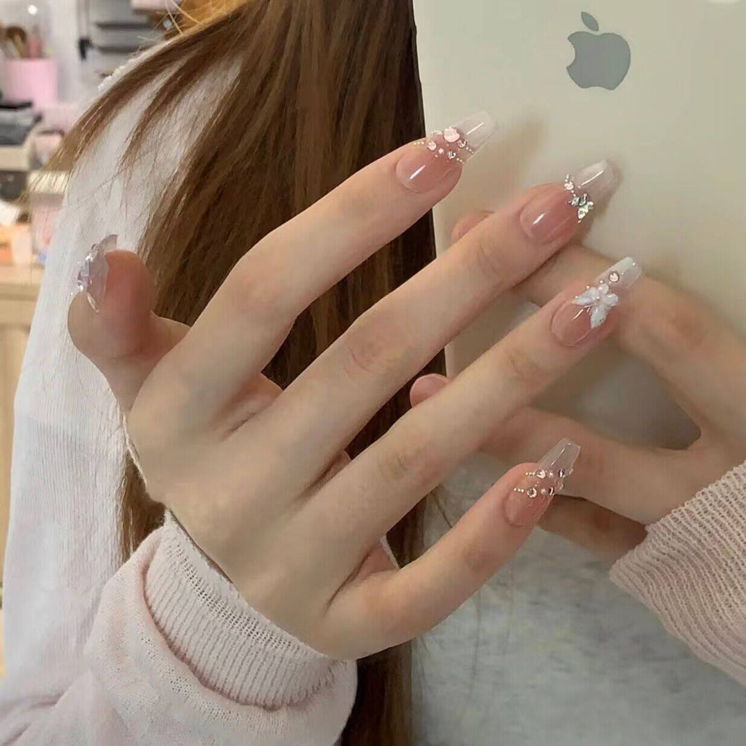 Elegant Floral-Embellished Press-On Nail Extensions Bowlift