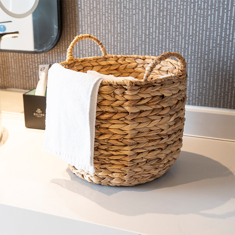 Handwoven decorative basket with heart motif Bowlift