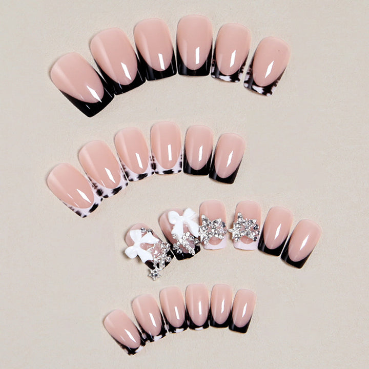 Glamorous Nails Set Bowlift