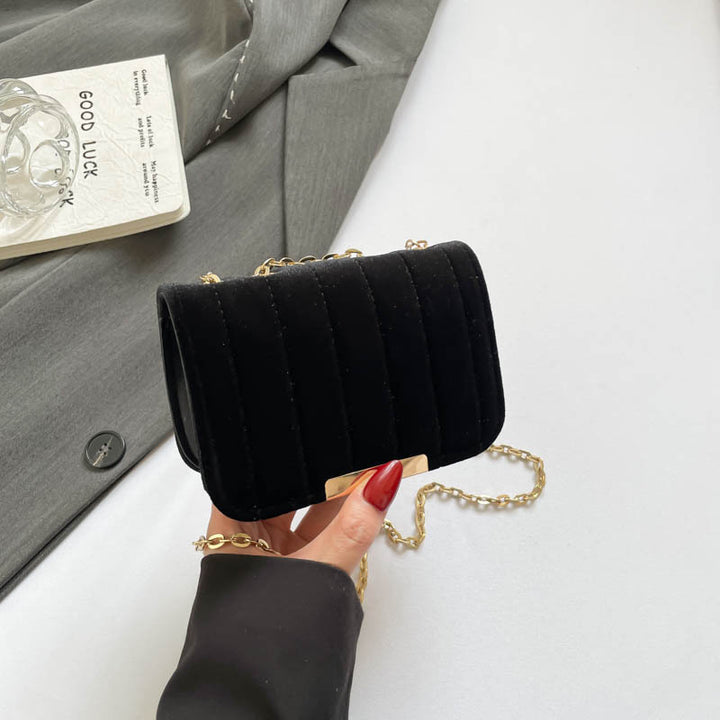 Elegant Quilted Velvet Crossbody Bag Bowlift