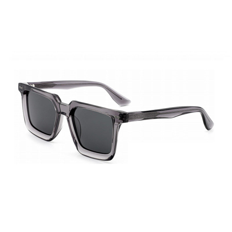 Women's sunglasses in a modern, square design with polarized lenses Bowlift