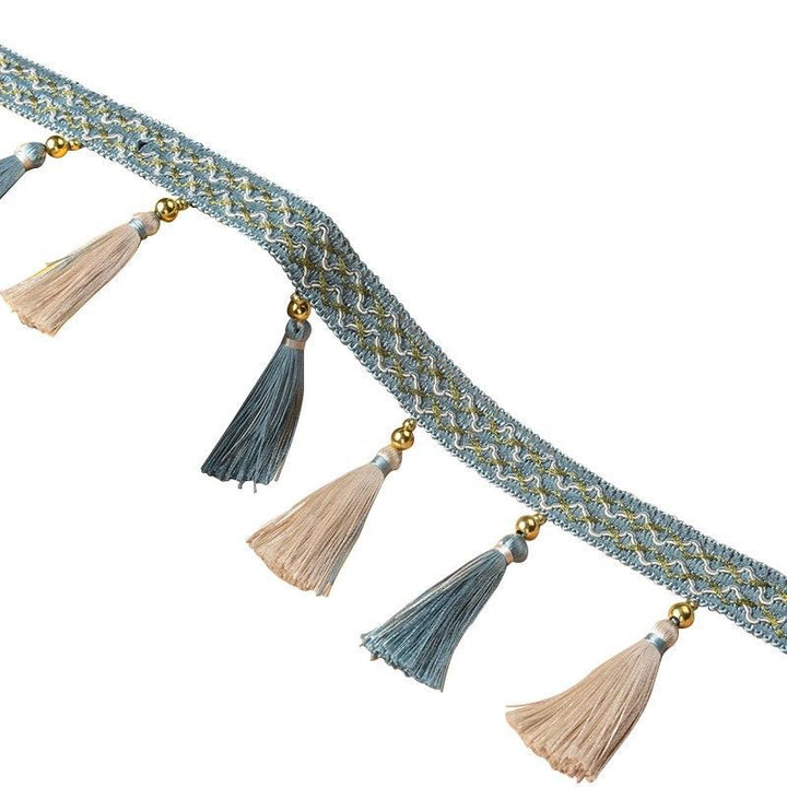 Decorative tassel trim Bowlift