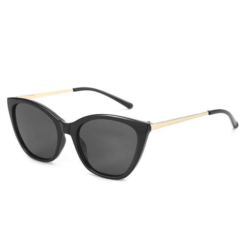 Ladies elegant Cat-Eye sunglasses with high-quality frame and UV protection Bowlift