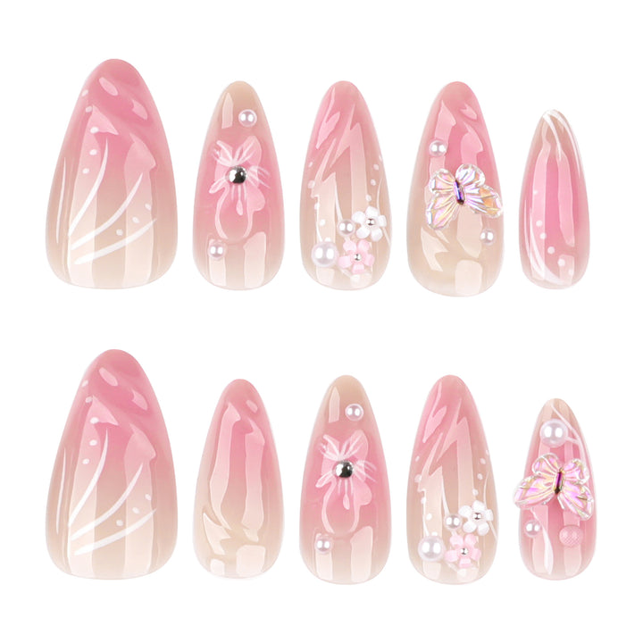 Artful nail art with floral 3D elements Bowlift
