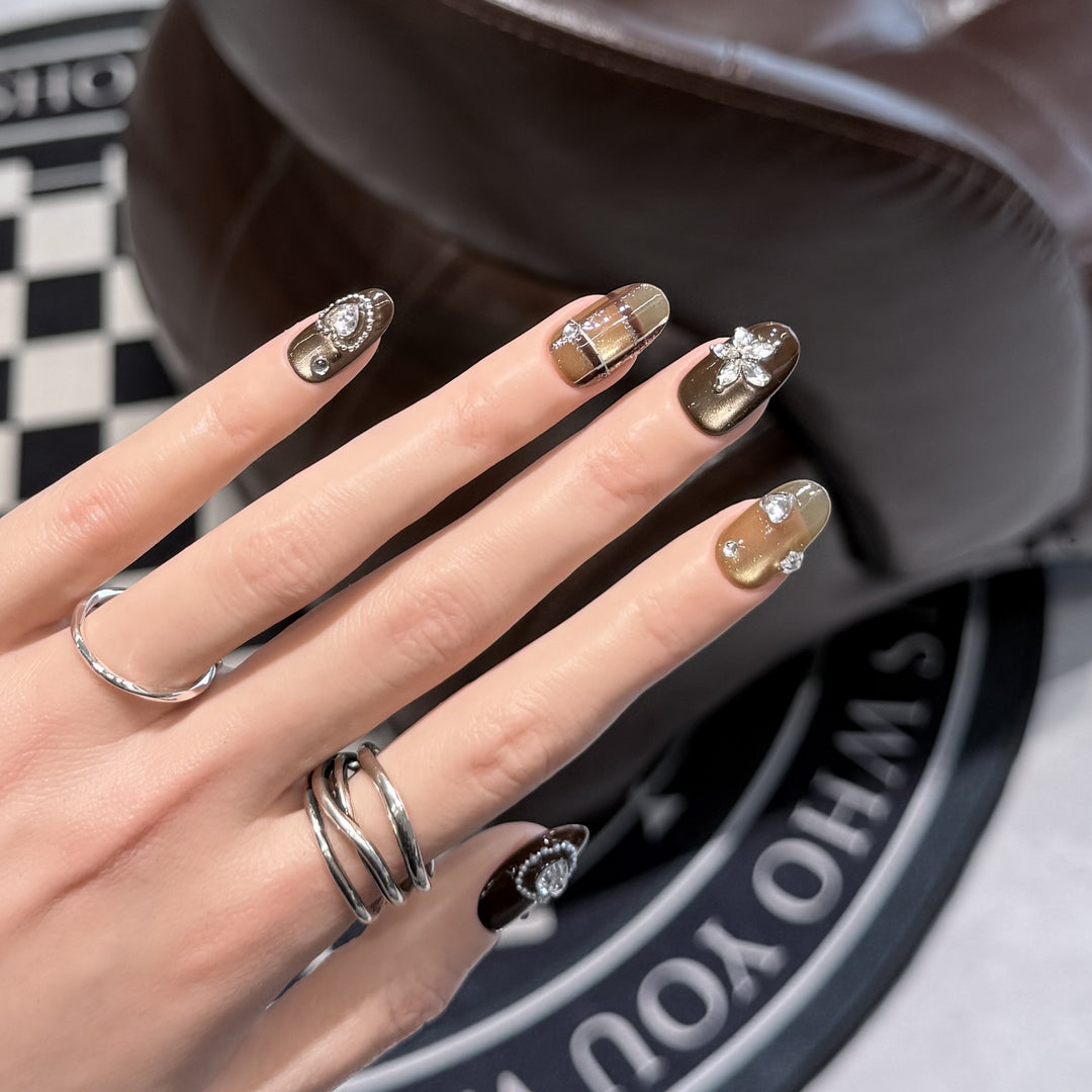 Artistic Stiletto Press-On Nail Set with Luxury Decorative Accents Bowlift