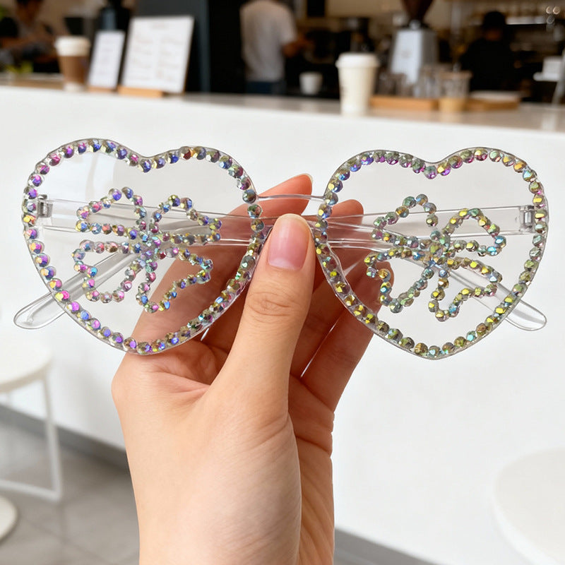 Glamorous Heart-Shaped Rhinestone Sunglasses Bowlift
