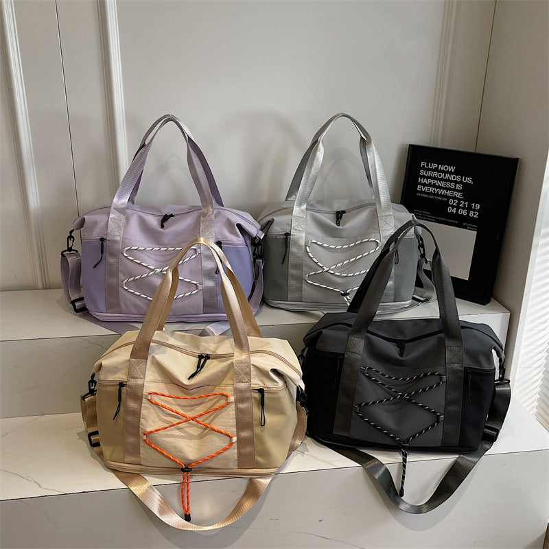 Sporty Shoulder Bag With Practical Organizer Bowlift
