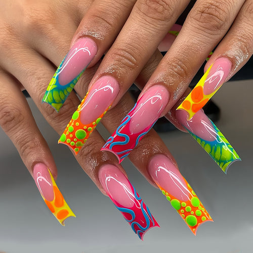 Artistic Abstract Design Press-On Nails Bowlift
