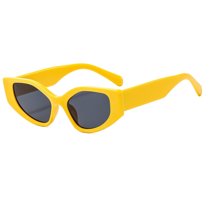 Women's fashionable sunglasses with contemporary, wide-angle frame Bowlift