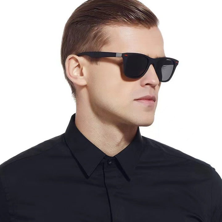 Ladies stylish retro sunglasses with robust frame Bowlift