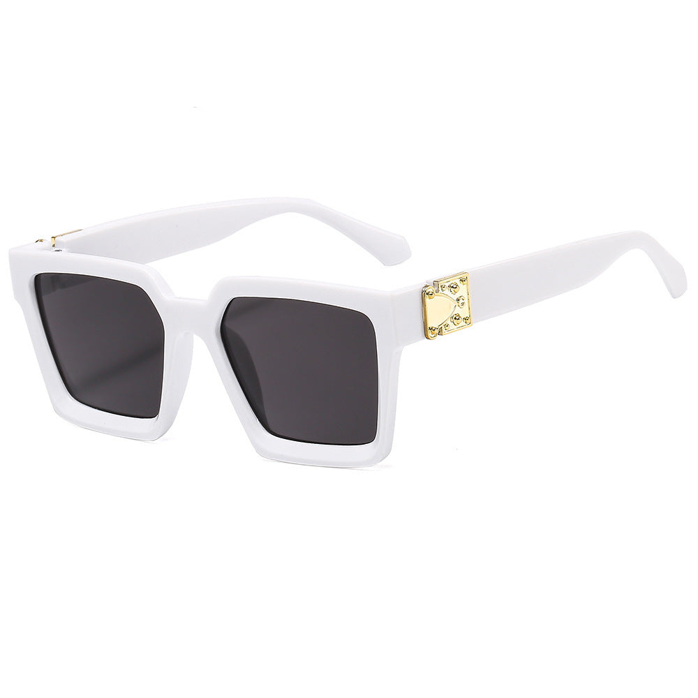 Women stylish square sunglasses with golden accents Bowlift