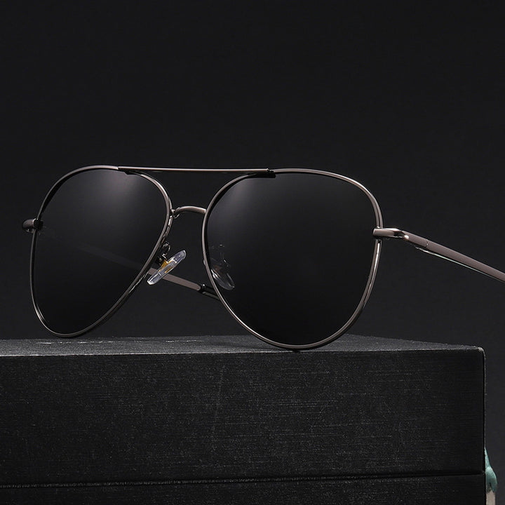 Men's Pilot Sunglasses with Polarized Lenses Bowlift