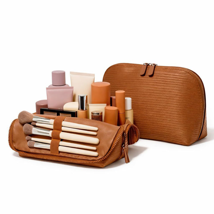 Elegant and Practical Cosmetic Bag Bowlift