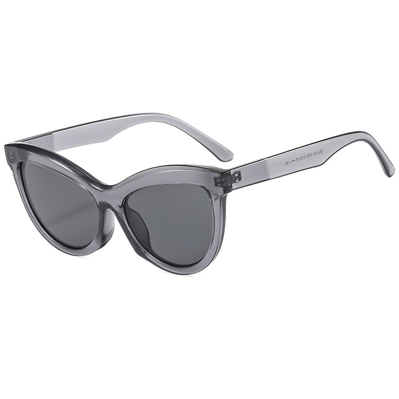 Women's fashionable sunglasses in elegant Cat-Eye style Bowlift
