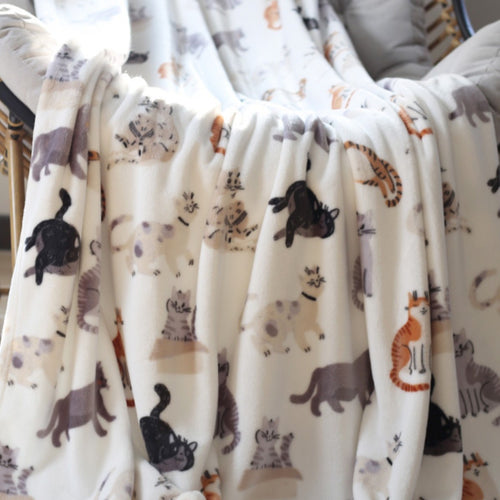 Cozy Unicorn-Themed Fleece Hoodie Blanket