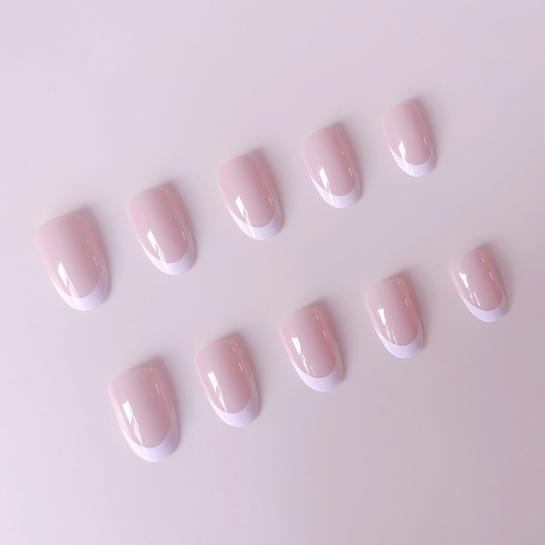 High-quality artificial nail set with elegant French design Bowlift