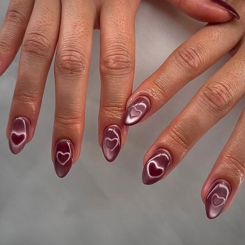 Artistic Heart Design Press-On Nails Bowlift