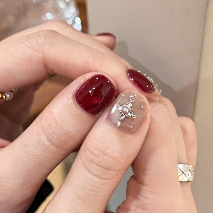 Elegant Decorative Nail Art Set with Jewel Accents Bowlift