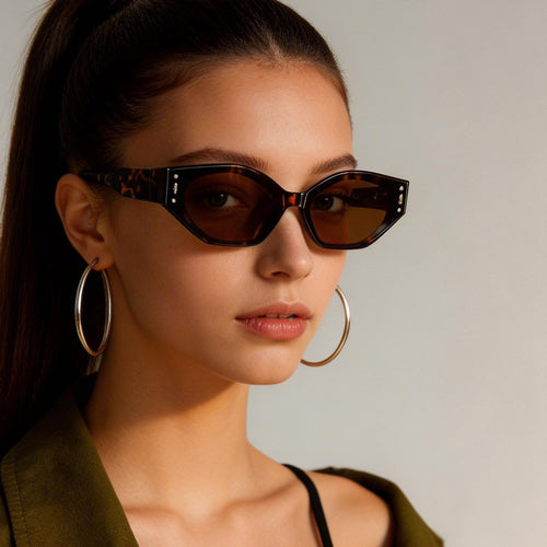 Women's geometric sunglasses in futuristic design Bowlift