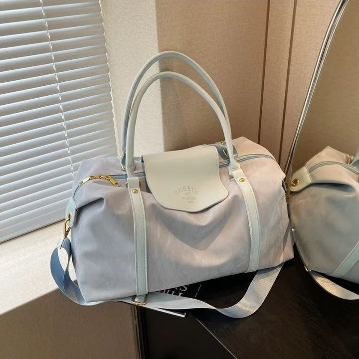 Elegant Weekend Bag Bowlift