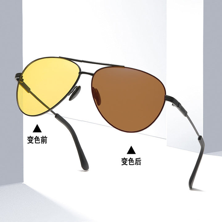 Ladies' Phototropic Pilot Sunglasses with Adjustable Lenses Bowlift