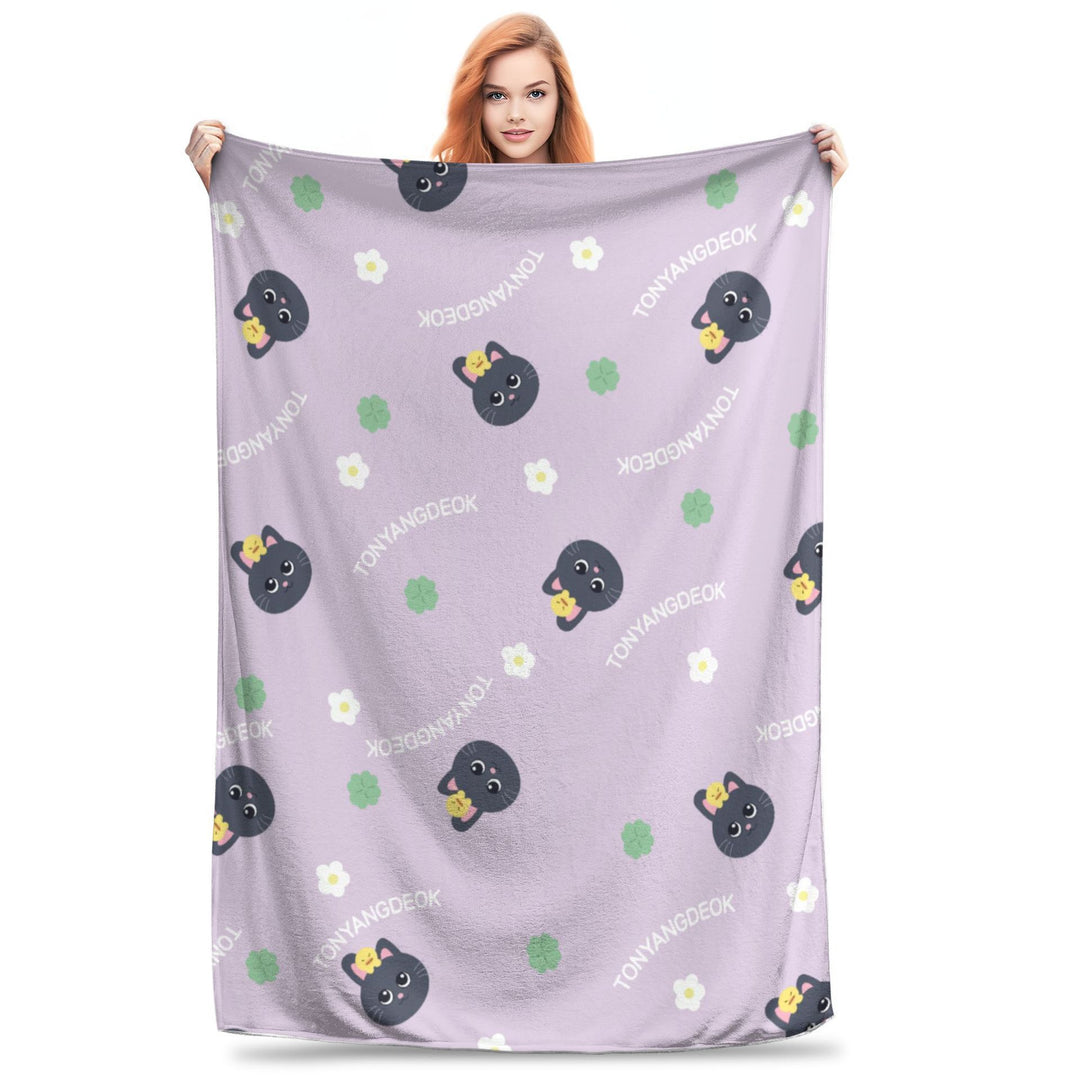 Cozy Plush Dog-Themed Throw Blanket