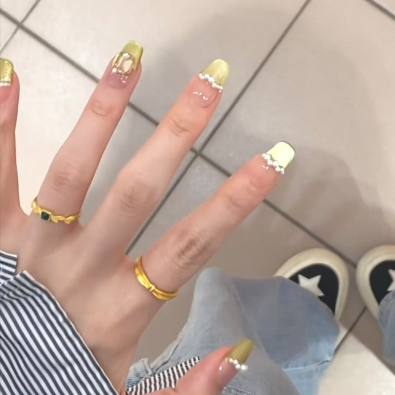 Decorative Press-On Nail Art Set Bowlift