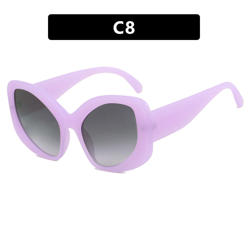 Women elegant oversized sunglasses with striking design Bowlift