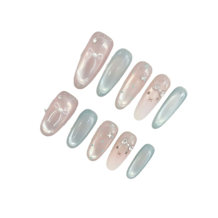 Artificial nails with playful details Bowlift
