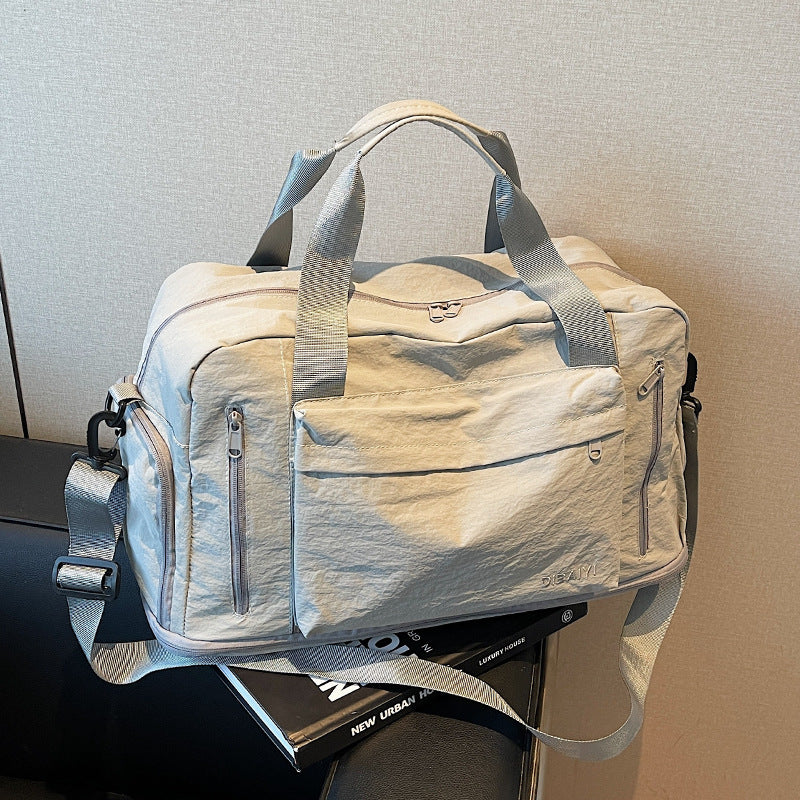Versatile Multi-Compartment Duffle Bag