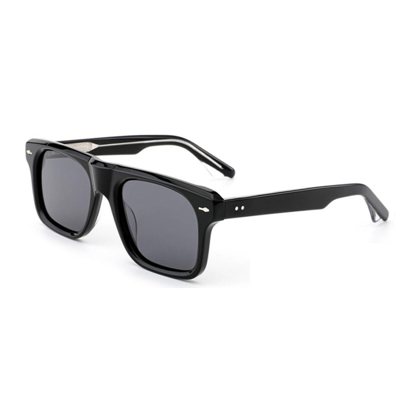 Ladies fashionable sunglasses in elegant tortoiseshell design Bowlift