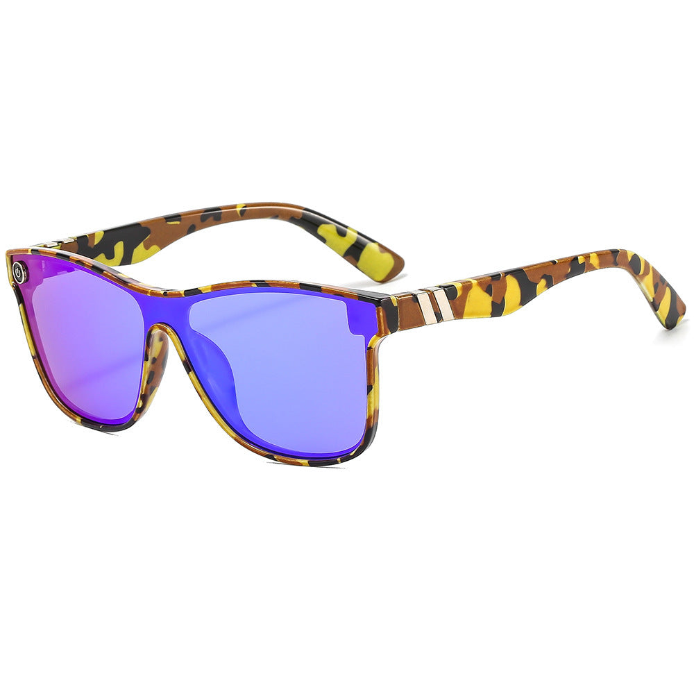 Fashion-Forward Retro-Inspired Sunglasses Bowlift