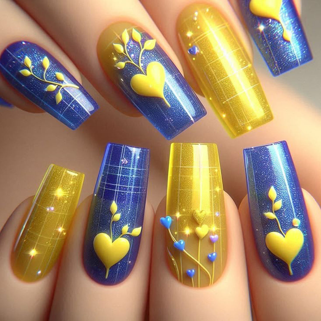 Creative artificial nails with heart design Bowlift