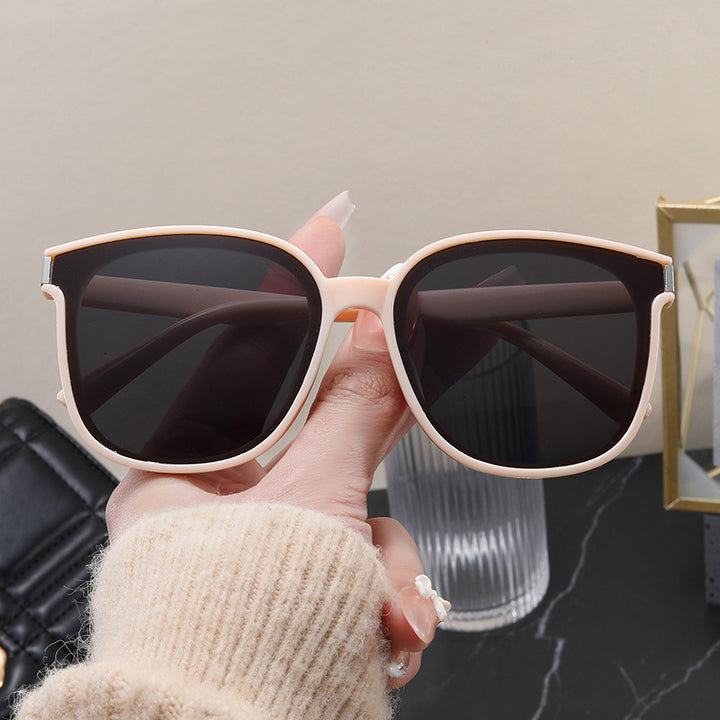 Women's stylish sunglasses with fashionable design Bowlift