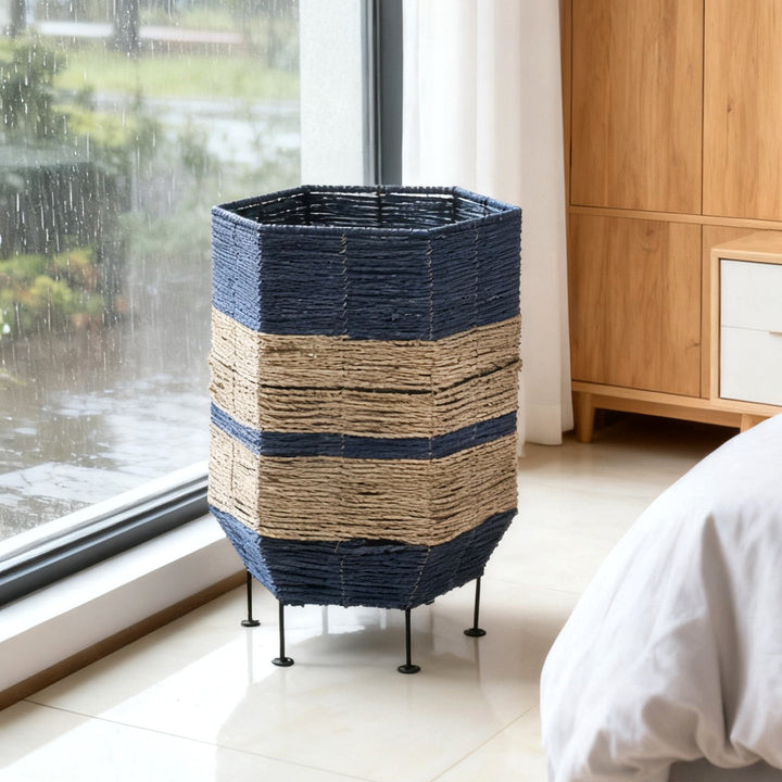 Decorative laundry basket with metal legs Bowlift