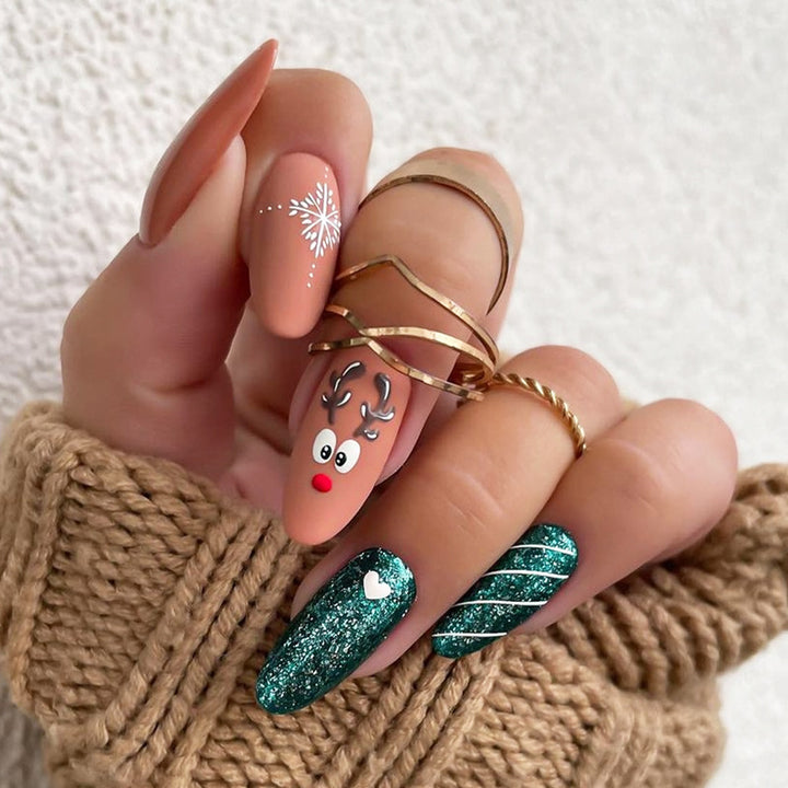Festive Holiday-Themed Press-On Nails Bowlift