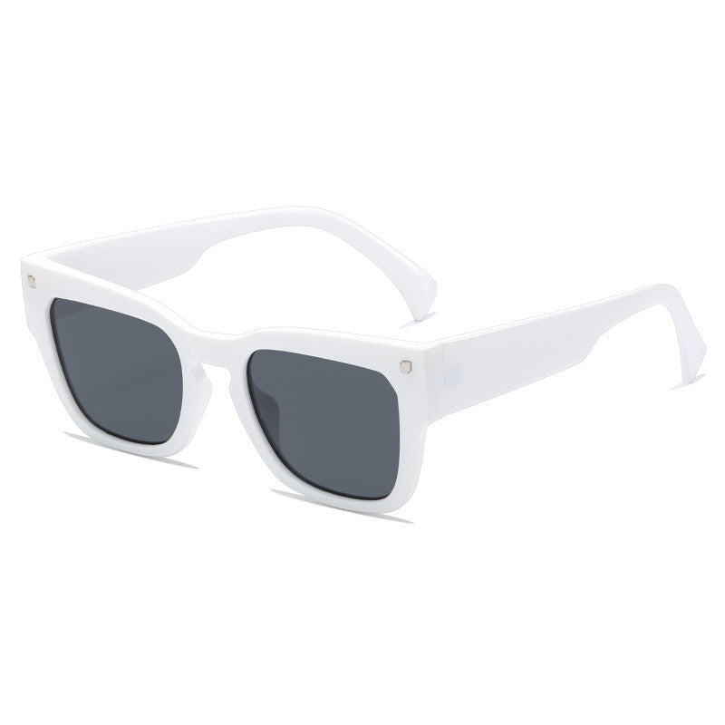 Ladies' fashionable sunglasses in trendy square design Bowlift