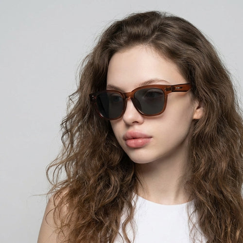 Women’s square sunglasses with a comfortable fit and stylish design Bowlift