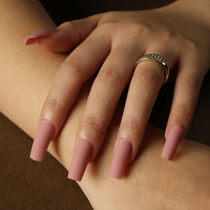 Artificial nails with matte finish Bowlift