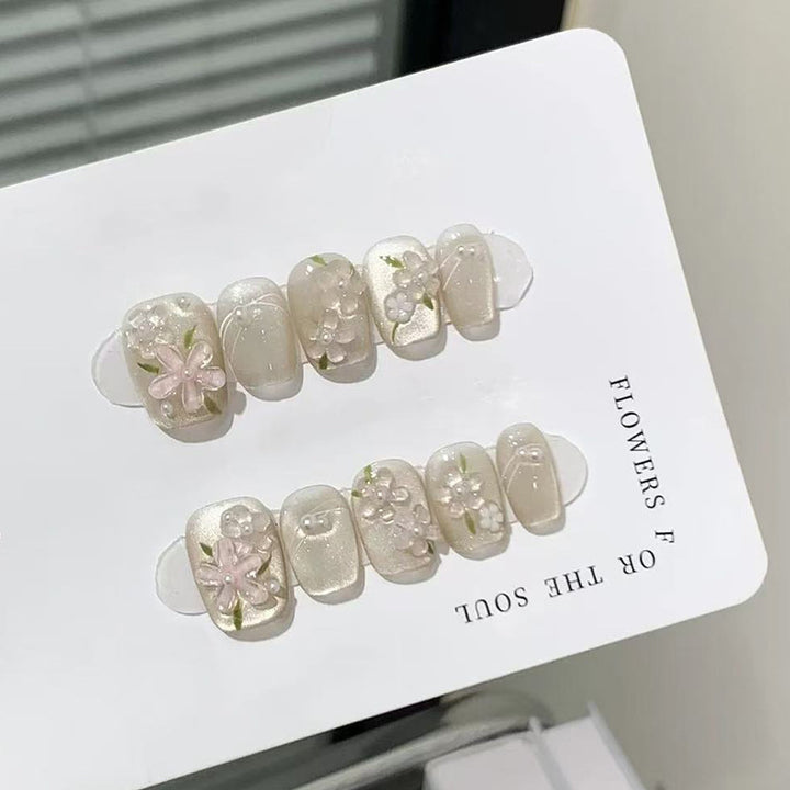 Floral Embellished Press-On Nail Art Bowlift