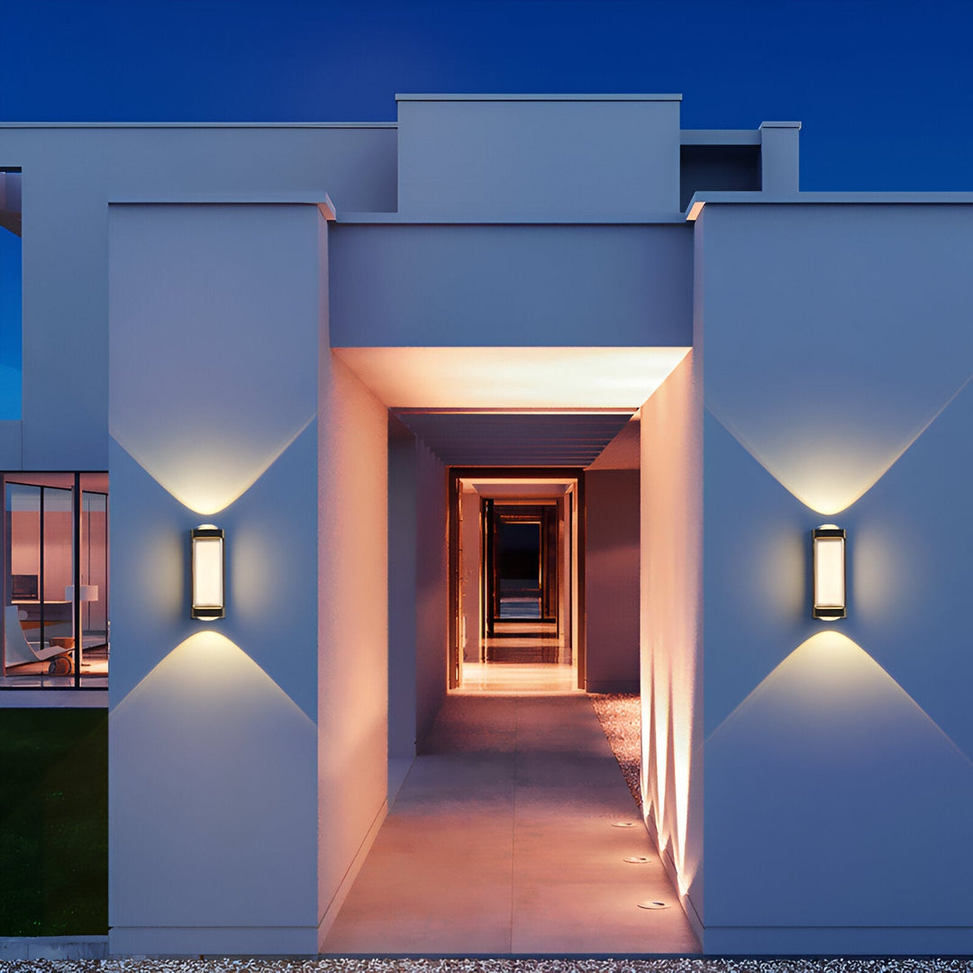 BowLift | IP65 Waterproof Outdoor Wall Lamp